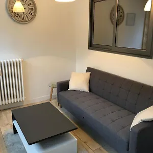 Appartement F2 Dans Les Hauteurs De, Royat